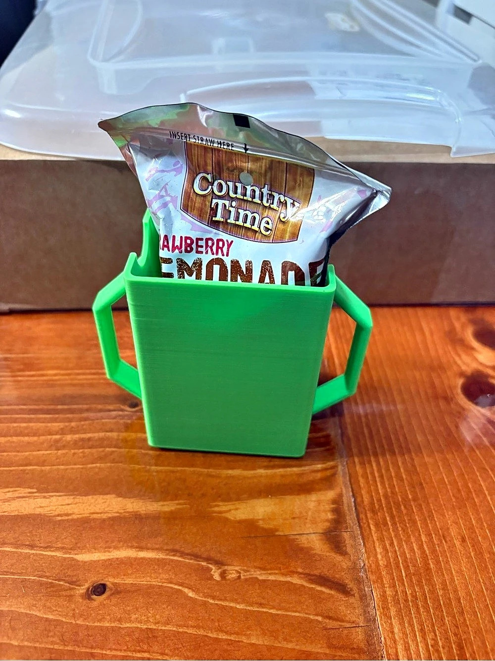 Green 3D Juice Holder